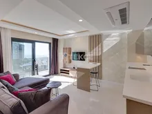 库夏达斯(Ku?adas?)女士海滩旁的住宅楼内的公寓