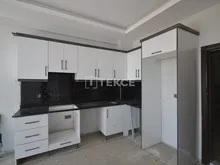 阿拉尼亚 Mahmutlar 社会综合体公寓