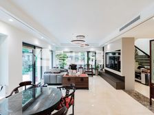 香江花园5室3厅精装修