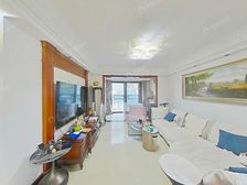 4+1的户型,南北通透全明,送超大花园,满五v一,小区中间位