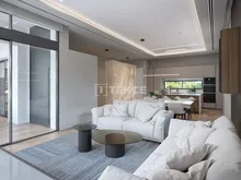 穆尔西亚(Murcia)安全私人建筑群中的现代别墅