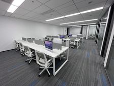 五号线 宁兴国贸大厦324平带全套家具 上班生活都便利