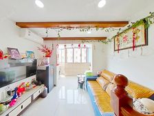 阁楼不算面积,还带露台,精装全送,位置安静