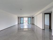 新交付 三开间朝南 位置好 采光好 得房 精装修