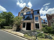 纳帕溪谷改造双拼,可直接装修,400平使用面积,只卖毛呸价