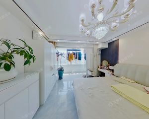 康家园精装一居 南北通透 满五年唯一 独院管理