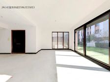 小区内价格很有竞争力的一套边户,少有的三车位