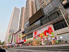 昌岗地铁口临街铺.前后双门面.美发精装.即租即用