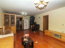 得房率高,近商圈,房型正气,繁华地段,长宁区,地铁200米