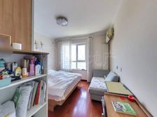 金地仰山东区精装修高楼层南北通透