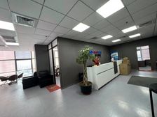 姑苏核心地段旁整层办公,招商直租,拎包入驻!