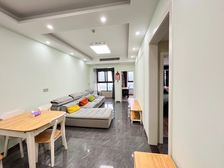 温莎小镇二期 住家装修 三室两厅 直接拎包入住