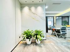 东三环 富尔大厦157平 精装遗留带家具 看三环!看央视!