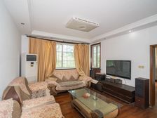 兆丰花苑 3室2厅 东首边户 一楼 有钥匙随时看房诚心出售