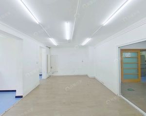 西城区右安门内·万博苑·电梯房一层三居室有钥匙