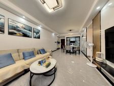 朝阳河花园 精装大四房 业主自住的 保养新 急售