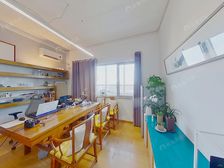 小区仅有一套、南北通透跃层、实际约210平、可览京城多个地标