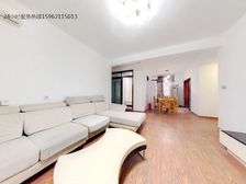 中旅倒数第二排一楼带10平院子