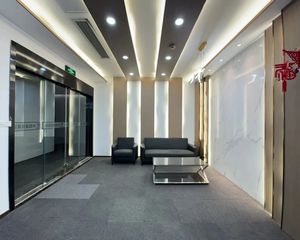 东站附近 精装现房 产权清晰 户型方正 可自用
