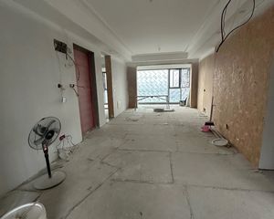 宝龙雅戈尔江汇城3室2厅2卫南朝向305.0万元/套出售
