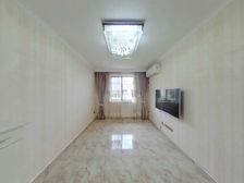 钱东社区,五楼精装,看房方便,全亮间