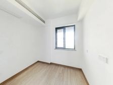 万科次新房 洋房大开间 印象城旁边