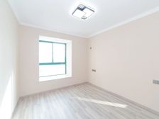 电梯房 139平 百草苑 朝南 精装修 满五 看房方便 有钥