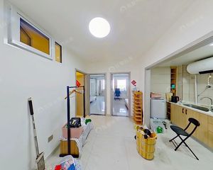 东城二环内火桥北里,1992楼龄带电梯。