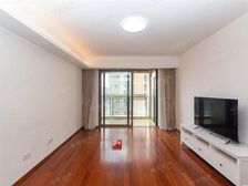 主卧朝南,电梯房,小区中心位置,视野好,中式风格