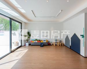 5室3厅新世界丽樽西区