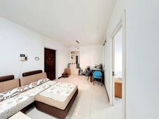 高区好位置,18层小高层,一室改两室,精装修。