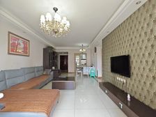 业主急卖 龙湖旁边 万科锦程 四房 随时看房