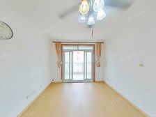 中间楼层单价低,看房方便有钥匙。