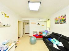 新出+小区花园旁+户型方正+全明全亮+带大花园+诚意出售