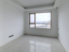 金隅大成郡二期(珑耀华庭) 112平南北通透 全新精装未住