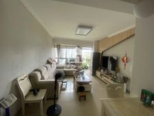 龙腾路 台湾街居 96平3居 南向精装修 着急出售