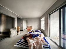 西永 重庆融创文旅城御辰三房95万