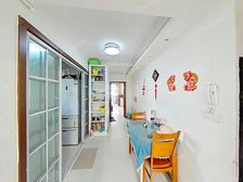 栖山小区 三房一厅 东边套全明 看房有钥匙 满五年 昌邑路站