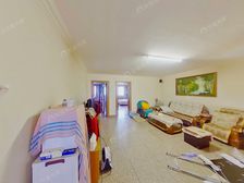 东直门胡家园26号院三居室 大客厅 中间楼层采光好