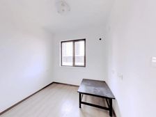 天山公园大三室,带装修房,没住 诚心急售 首付5万