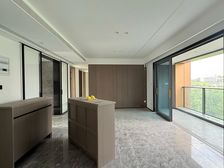 渝北区 重庆融创壹号院二期 四房 280万