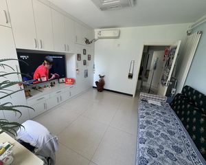 阳光家园西区1室1厅南西