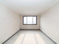 海华花园 3室2厅 毛坯边户 中间楼层 低总价 诚心出售