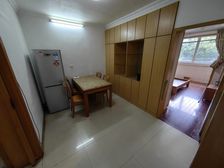 中环以内,交通方便,配套齐全,中间楼层,阳光充足。