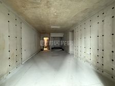 新民中学旁 次新小区 8楼 三房两厅两卫 毛坯房