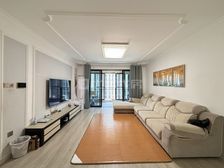 融创精装四房房 不临街 两梯两户 电梯通车库