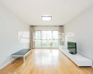 正南季景沁园3室2厅精装修