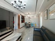 此价格还可以少5万 免 税 带车位 周边房子大小都有