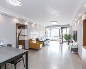 3室2厅珠江帝景E区