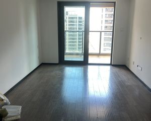 骆驼 近医院 次新房 停车方便 带电梯 精装可拎包入住